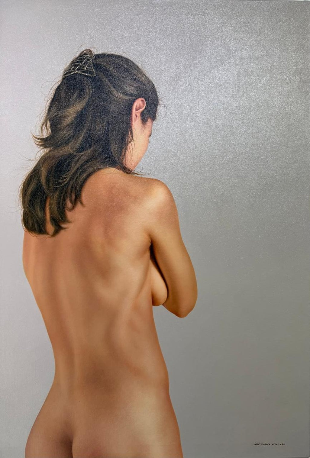 José Miguel Villalba "Mujer de espaldas sobre fondo gris"