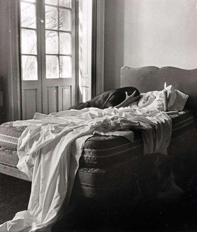 Kati Horna "Oda a la necrofilia (serie)"