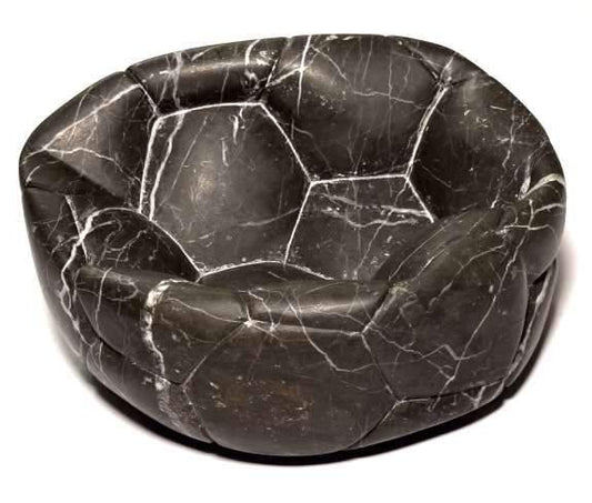 Rodrigo Imaz "Balón ponchado de mármol"